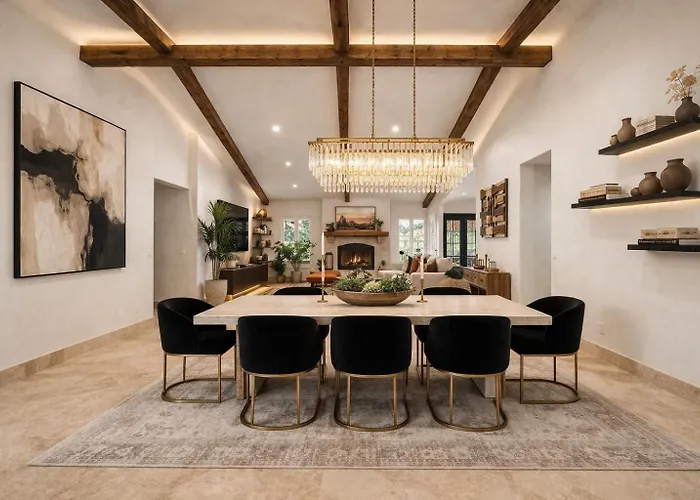 Desert Glam Villa Mesa